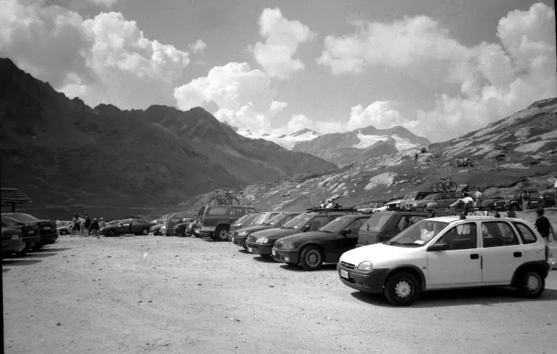 Außer ein paar Schwarzweiss-Bildern aus den Alpen und in Eng… – Foto 3