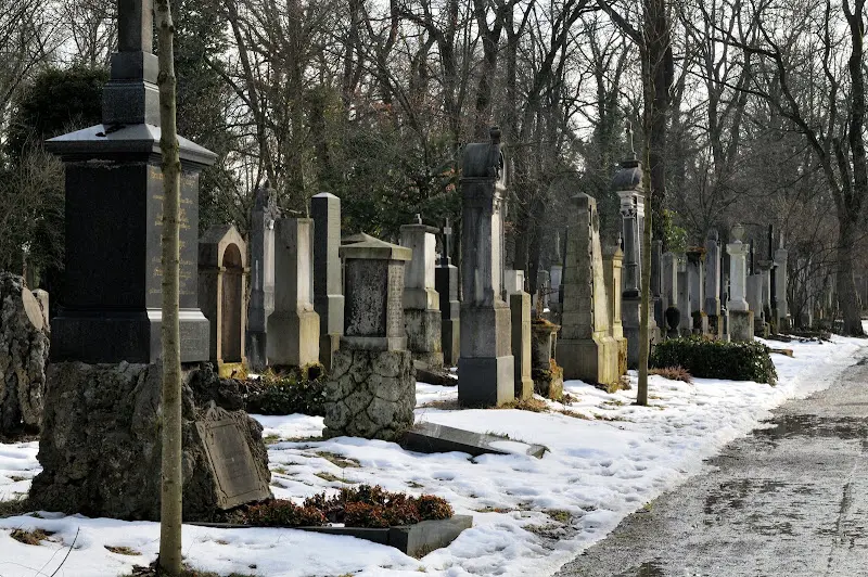 Ein Radlfahrer im Südfriedhof: Thaddäus Robl – Foto 14