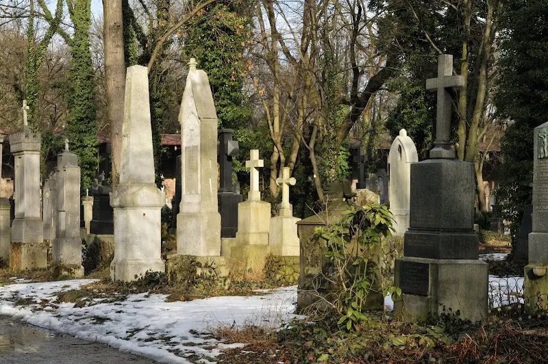 Ein Radlfahrer im Südfriedhof: Thaddäus Robl – Foto 45