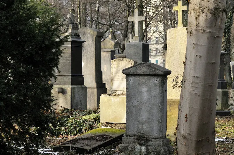 Ein Radlfahrer im Südfriedhof: Thaddäus Robl – Foto 59