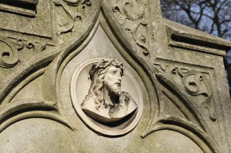 Ein Radlfahrer im Südfriedhof: Thaddäus Robl – Foto 23