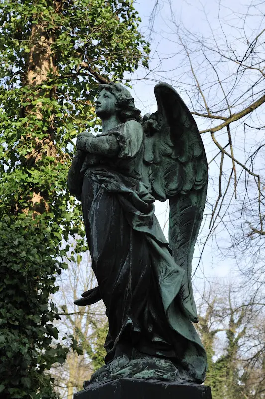 Ein Radlfahrer im Südfriedhof: Thaddäus Robl – Foto 42