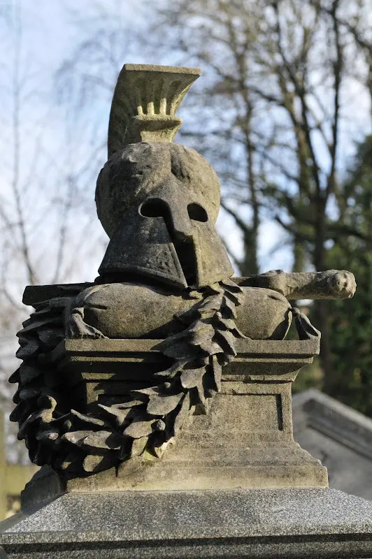 Ein Radlfahrer im Südfriedhof: Thaddäus Robl – Foto 44
