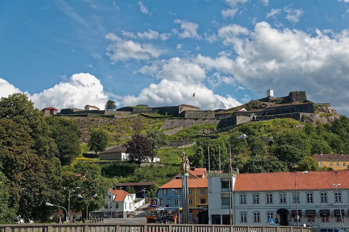 Halden – photo 1