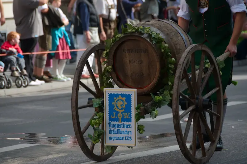 In der Schwanthalerstrasse bekam ich noch einen Platz in der… – Foto 10