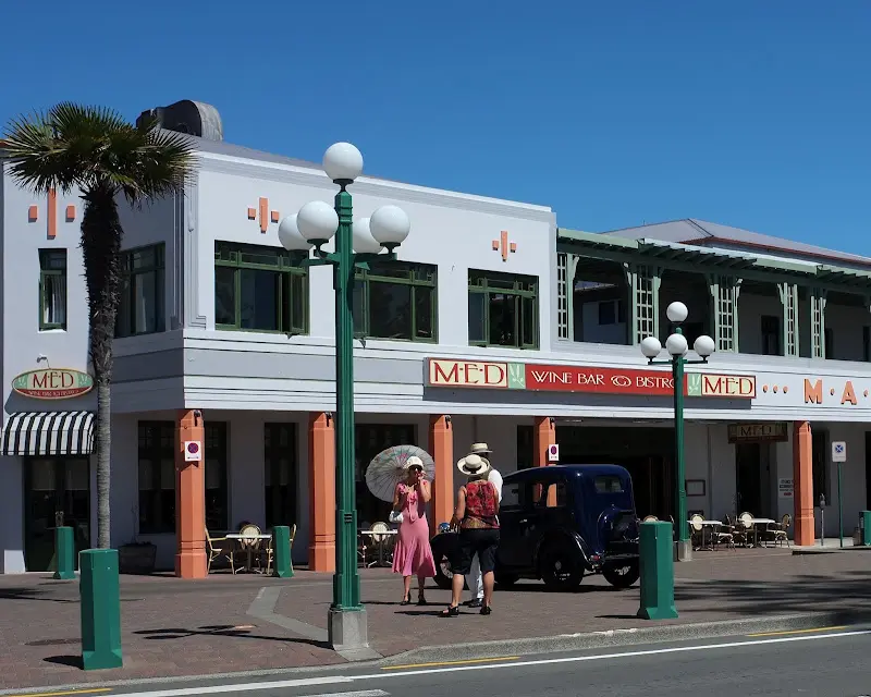 Napier – Foto 1