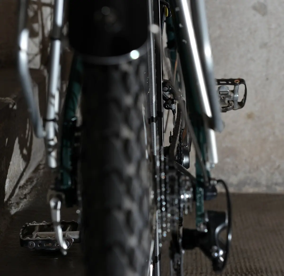 Rahmen: Surly Disc Trucker Bremsen: Avid BB7 MTB Bremshebel:… – Foto 4