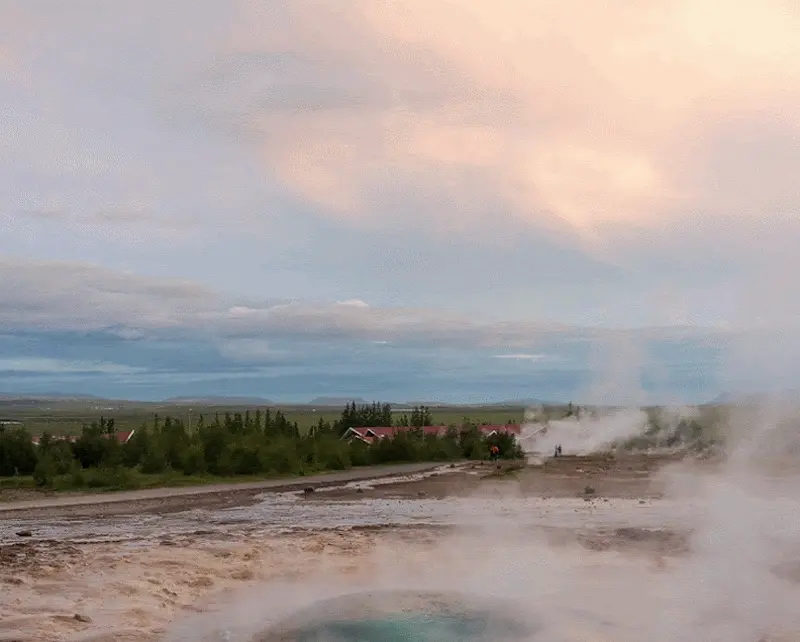 Strokkur – Ausbruch als Animation 1